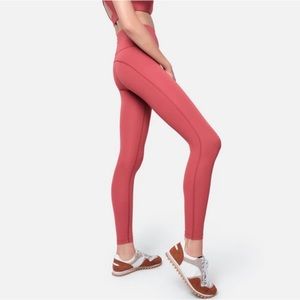 OUTDOOR VOICES earth red Lightform high rise leggings M
